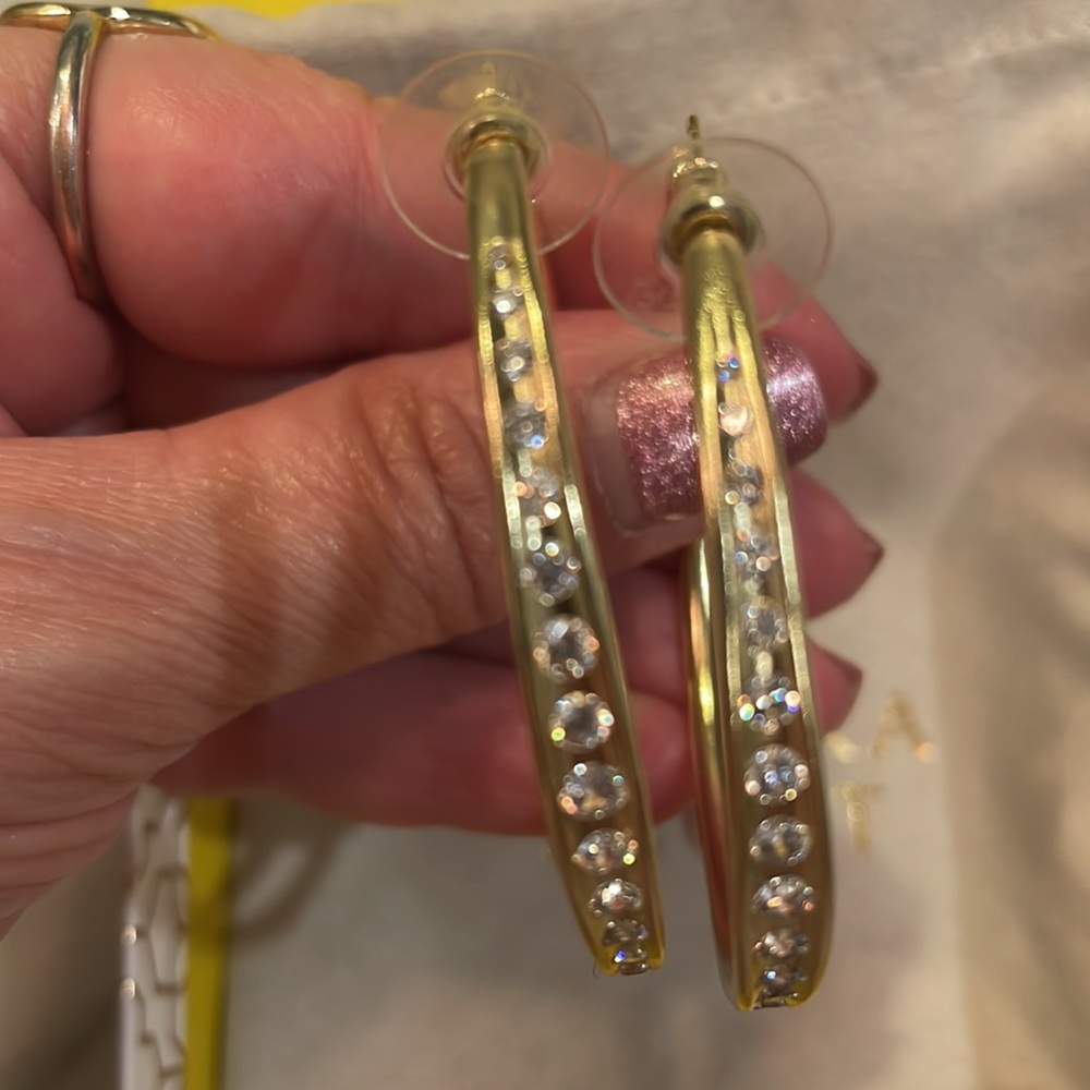 Kendra Scott Gold Hoops